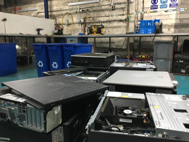 Recylce IT - Old Computer Equipment 