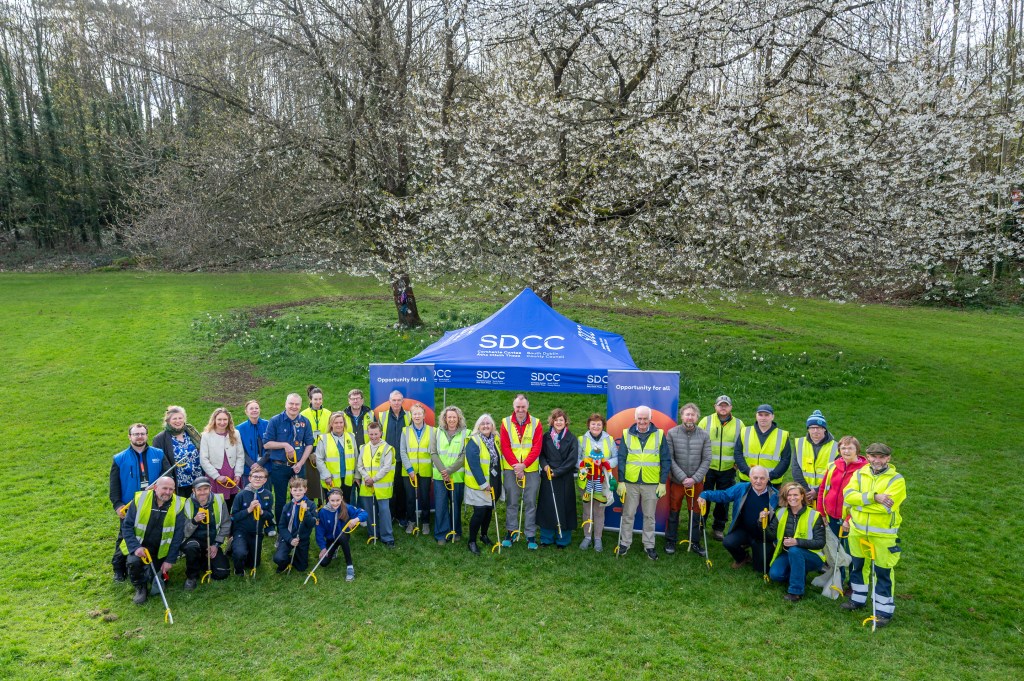 April 2026 - Deputy Mayor of SDCC Cllr Trevor Gilligan, Cllr. Helen Farrell and Cllr. Caroline Brady and all of the volunteers at the National Spring Clean Launch in Sarsfield Park, Lucan with Recycle IT 0 community Electrical Recycling 